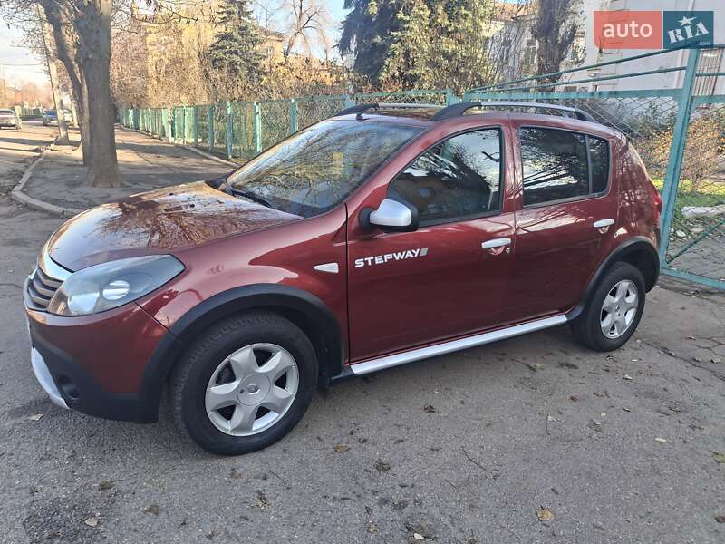 Renault Sandero StepWay 2011