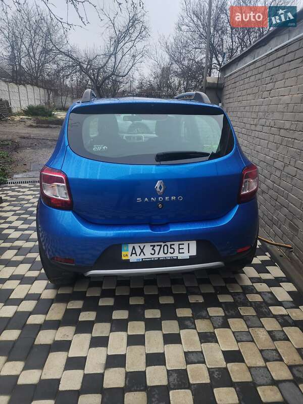 Позашляховик / Кросовер Renault Sandero StepWay 2015 в Харкові фото 4 Позашляховик / Кросовер Renault Sandero StepWay 2015 в Харкові