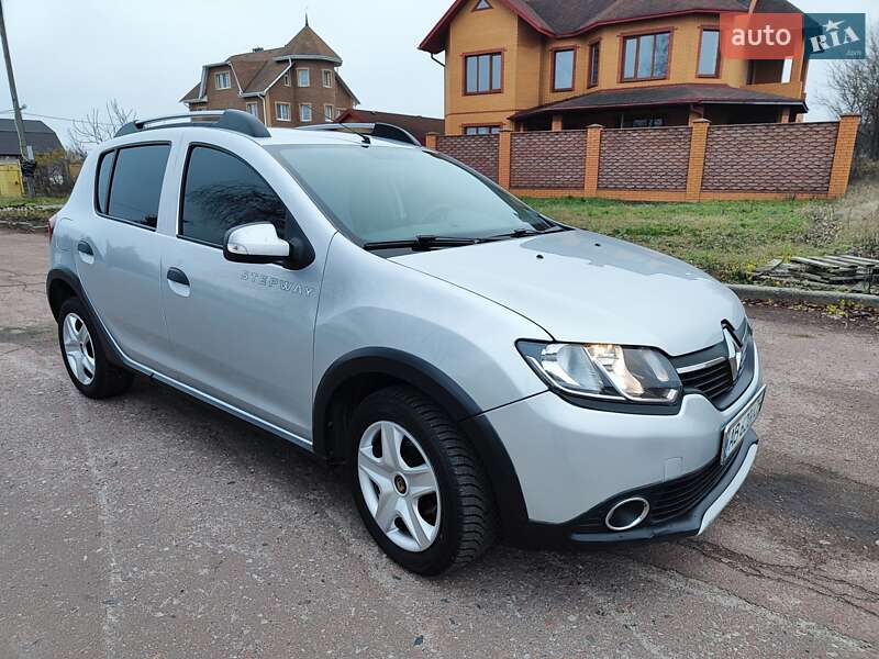 Позашляховик / Кросовер Renault Sandero StepWay 2015 в Кролевці