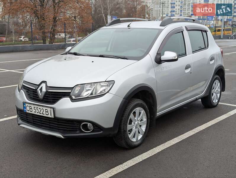 Renault Sandero StepWay 2013