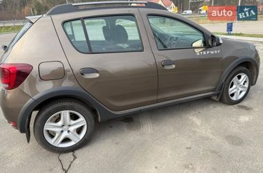 Хэтчбек Renault Sandero StepWay 2021 в Киеве