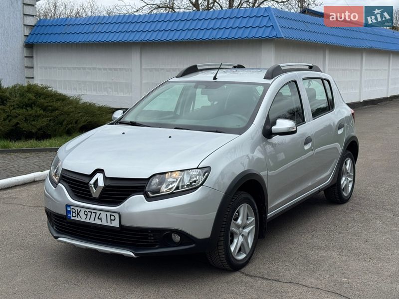 Renault Sandero StepWay 2015 Renault Sandero StepWay 2015