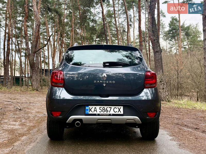 Хэтчбек Renault Sandero StepWay 2017 в Киеве