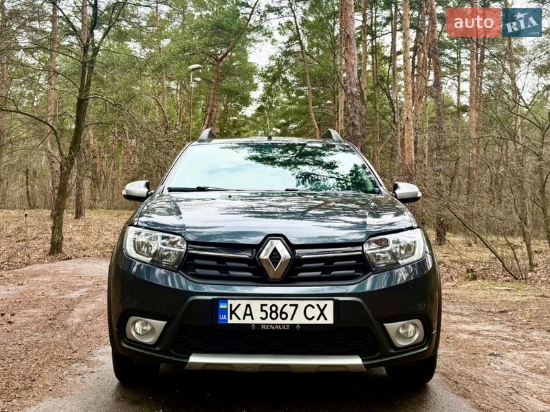 Хэтчбек Renault Sandero StepWay 2017 в Киеве
