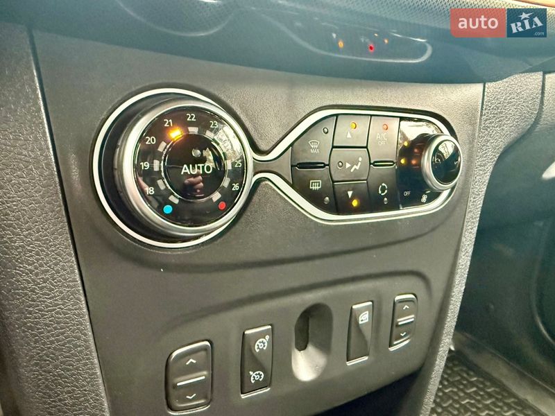 Хэтчбек Renault Sandero StepWay 2017 в Киеве