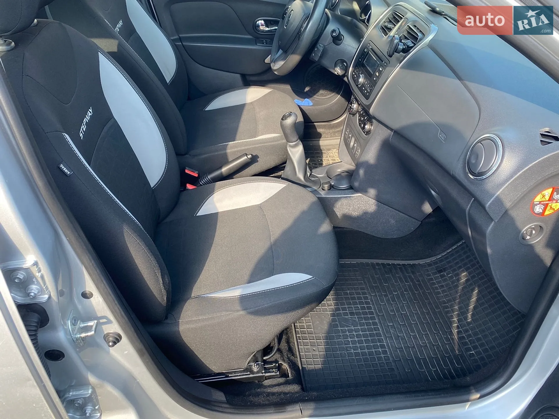 2015 Renault Sandero - мініатюра 23