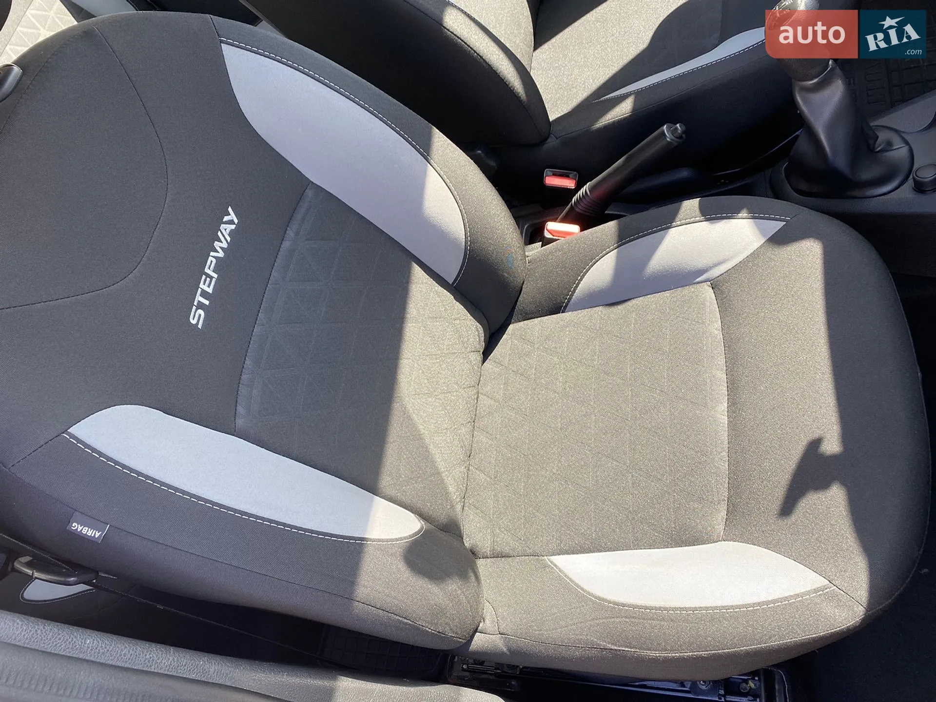 2015 Renault Sandero - мініатюра 32