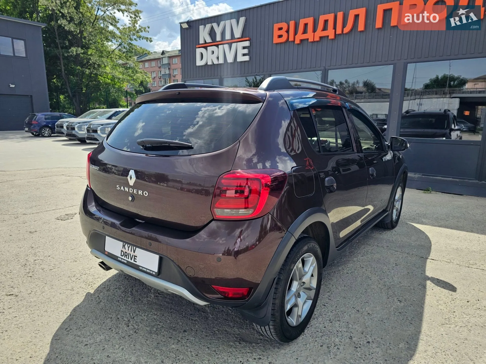 2017 Renault Sandero - мініатюра 12