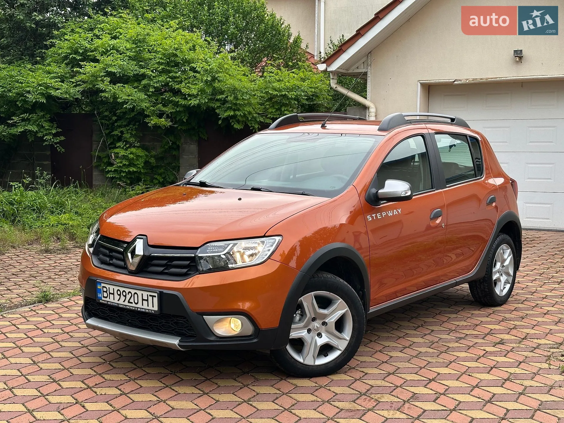 2017 Renault Sandero - фото 1