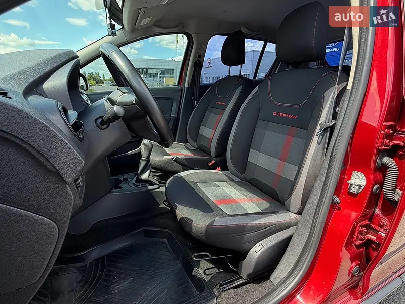 Renault Sandero StepWay 2019 VIN VF15SRCLC63134615 фото оголошення 20 з 77