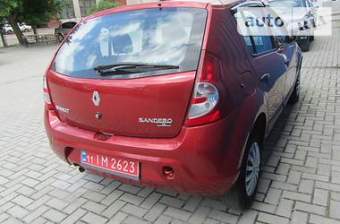 Хетчбек Renault Sandero 2010 в Сумах