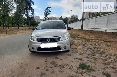 Хэтчбек Renault Sandero 2010 в Киеве