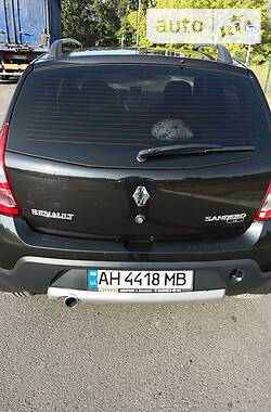 Хэтчбек Renault Sandero 2012 в Краматорске