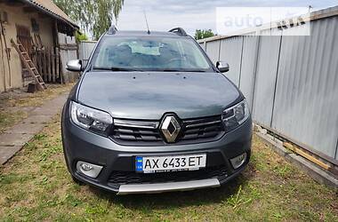 Хэтчбек Renault Sandero 2017 в Романове