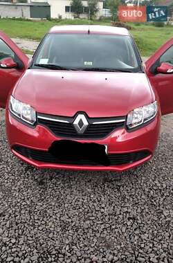 Хэтчбек Renault Sandero 2013 в Камне-Каширском