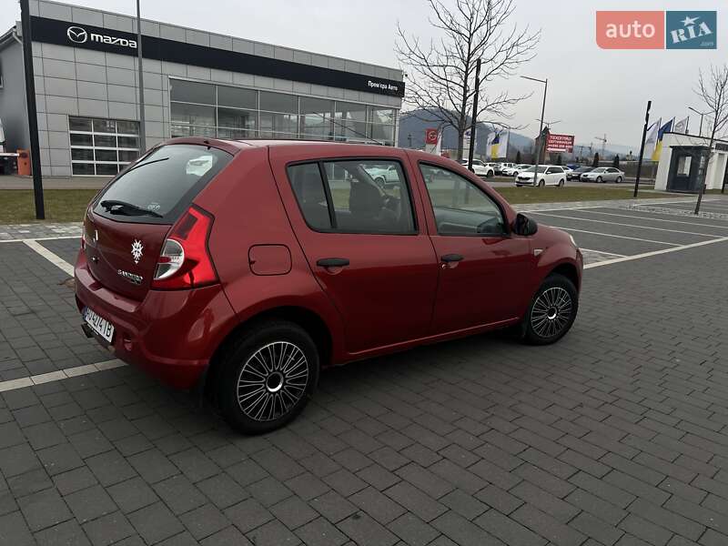 Хэтчбек Renault Sandero 2009 в Мукачево