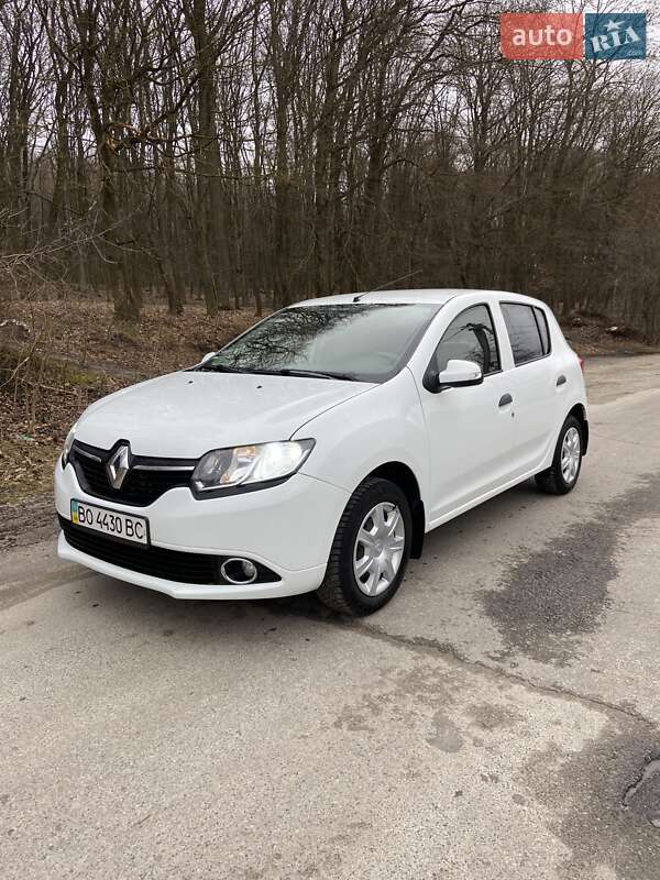 Хетчбек Renault Sandero 2014 в Тернополі