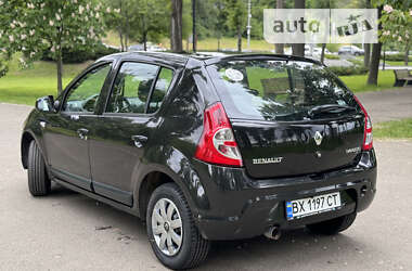 Хэтчбек Renault Sandero 2010 в Киеве