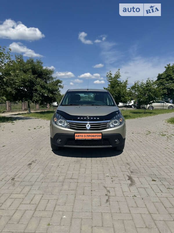 Хетчбек Renault Sandero 2012 в Кропивницькому