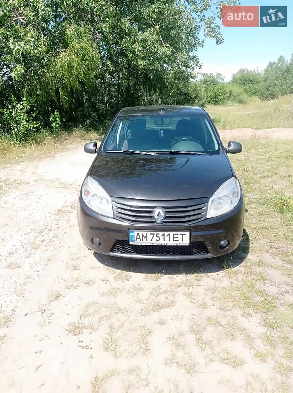 Renault Sandero 2012