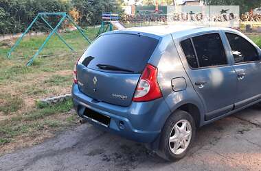 Хэтчбек Renault Sandero 2010 в Тульчине