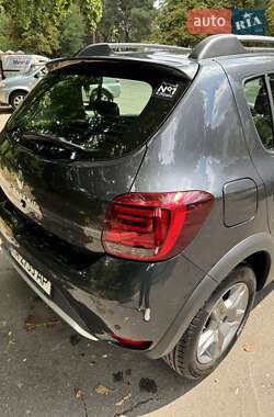 Хэтчбек Renault Sandero 2021 в 