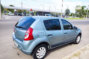 Хетчбек Renault Sandero 2011 в Дніпрі