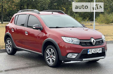Хэтчбек Renault Sandero 2019 в 