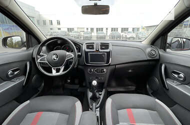 Хэтчбек Renault Sandero 2019 в 