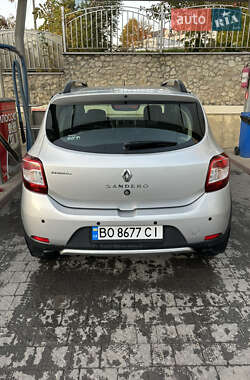 Хэтчбек Renault Sandero 2015 в Запорожье