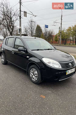 Хэтчбек Renault Sandero 2012 в Сумах