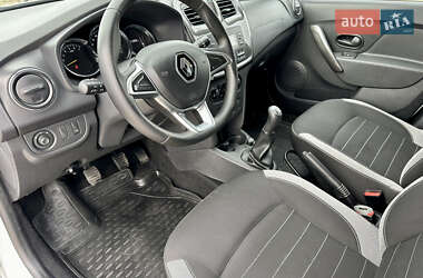 Хетчбек Renault Sandero 2018 в 
