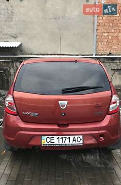 Хэтчбек Renault Sandero 2009 в Черновцах