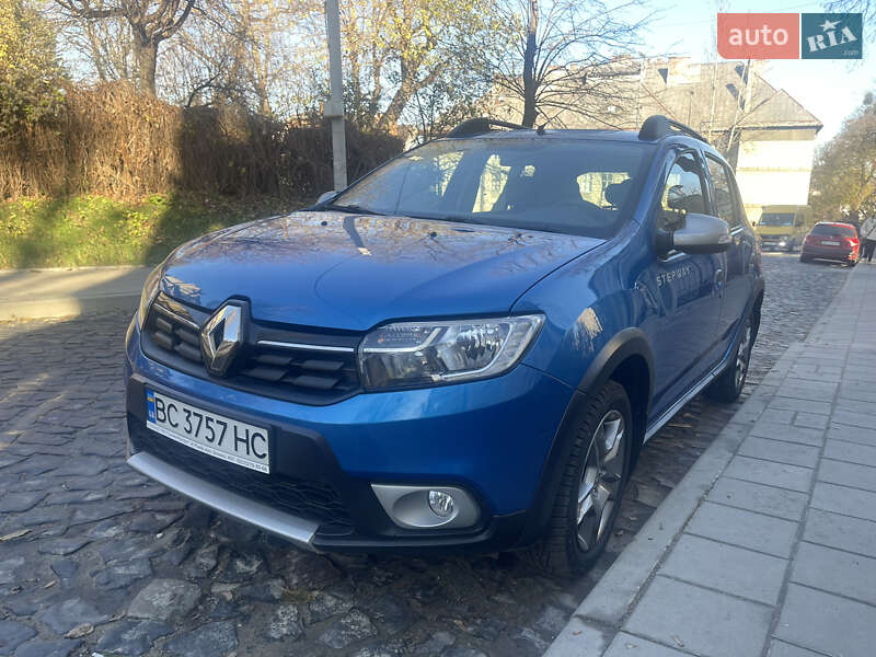 Хэтчбек Renault Sandero 2018 в Львове