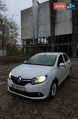 Хэтчбек Renault Sandero 2013 в Черновцах