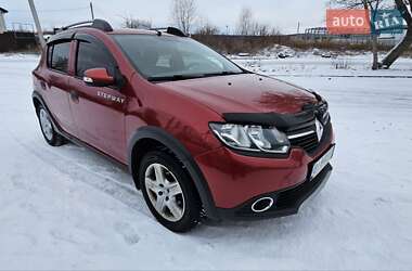 Хетчбек Renault Sandero 2016 в Полтаві