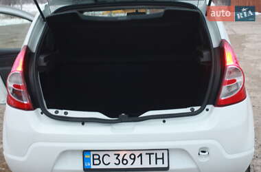 Хетчбек Renault Sandero 2009 в Дрогобичі