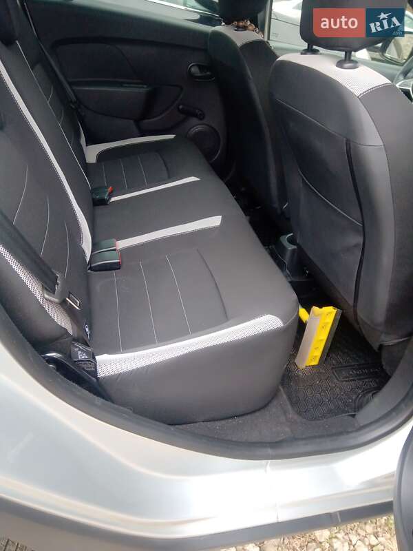 Хэтчбек Renault Sandero 2021 в Киеве