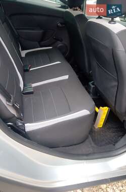 Хэтчбек Renault Sandero 2021 в 