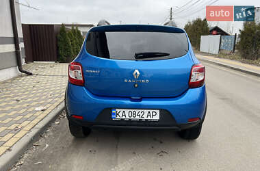 Хэтчбек Renault Sandero 2016 в Киеве