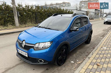 Хэтчбек Renault Sandero 2016 в Киеве