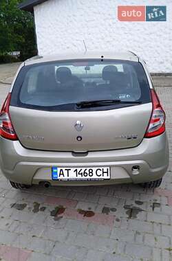 Хэтчбек Renault Sandero 2011 в Косове