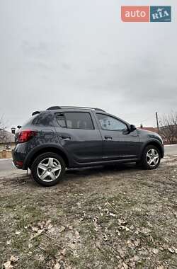 Хэтчбек Renault Sandero 2021 в 