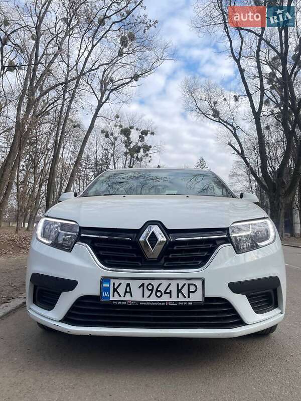 Хэтчбек Renault Sandero 2019 в 