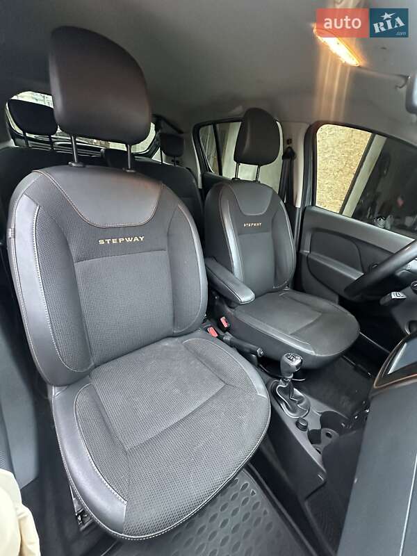 Хетчбек Renault Sandero 2017 в Подільську