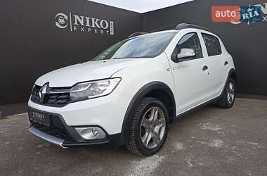 Хэтчбек Renault Sandero 2019 в Львове