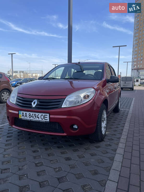 Хэтчбек Renault Sandero 2012 в Киеве