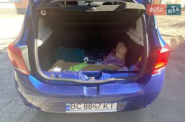 Хэтчбек Renault Sandero 2020 в 
