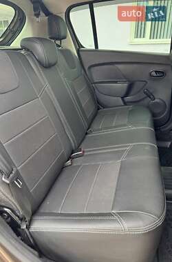 Хетчбек Renault Sandero 2021 в 
