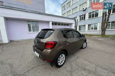 Хетчбек Renault Sandero 2021 в 